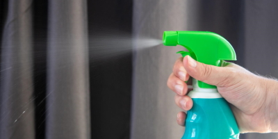 Spray bottle spraying